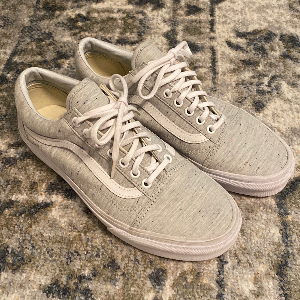 VANS OLD SKOOL CANVAS SHOE size 8.5 M 10.0 W